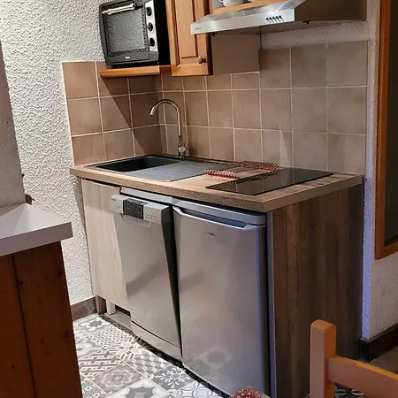 Apartment Pour 4 A L'alpe D'huez - Centre Station, Terrasse Sud, Animaux Ok, Proche Pistes Et Activites - Fr-1-405-11 Alpe d'Huez